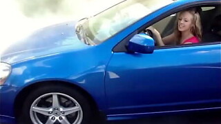 Youthful lady has pedal pumping day expectancy during the time that that babe arms overseas with sweethearts
