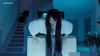 Sadako important butt stuck in TV
