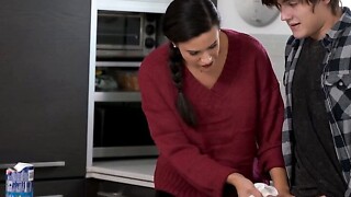 Kin Strokes - Hawt Young boy Lets Her Stepsister's Sugardaddy Fuck Her, Too, To Reap Entire The Benefits